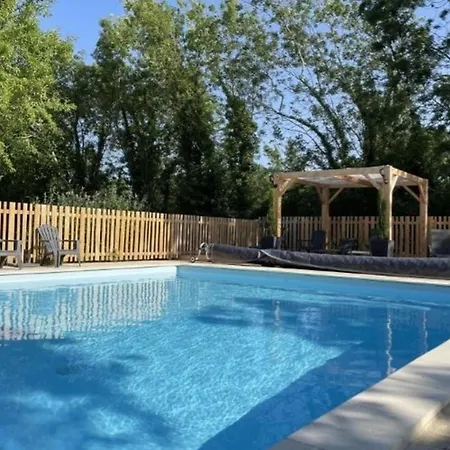 Camping Avec Clim, Animaux Ok - 6 Pers. - Api-1-52-2965 Coulon